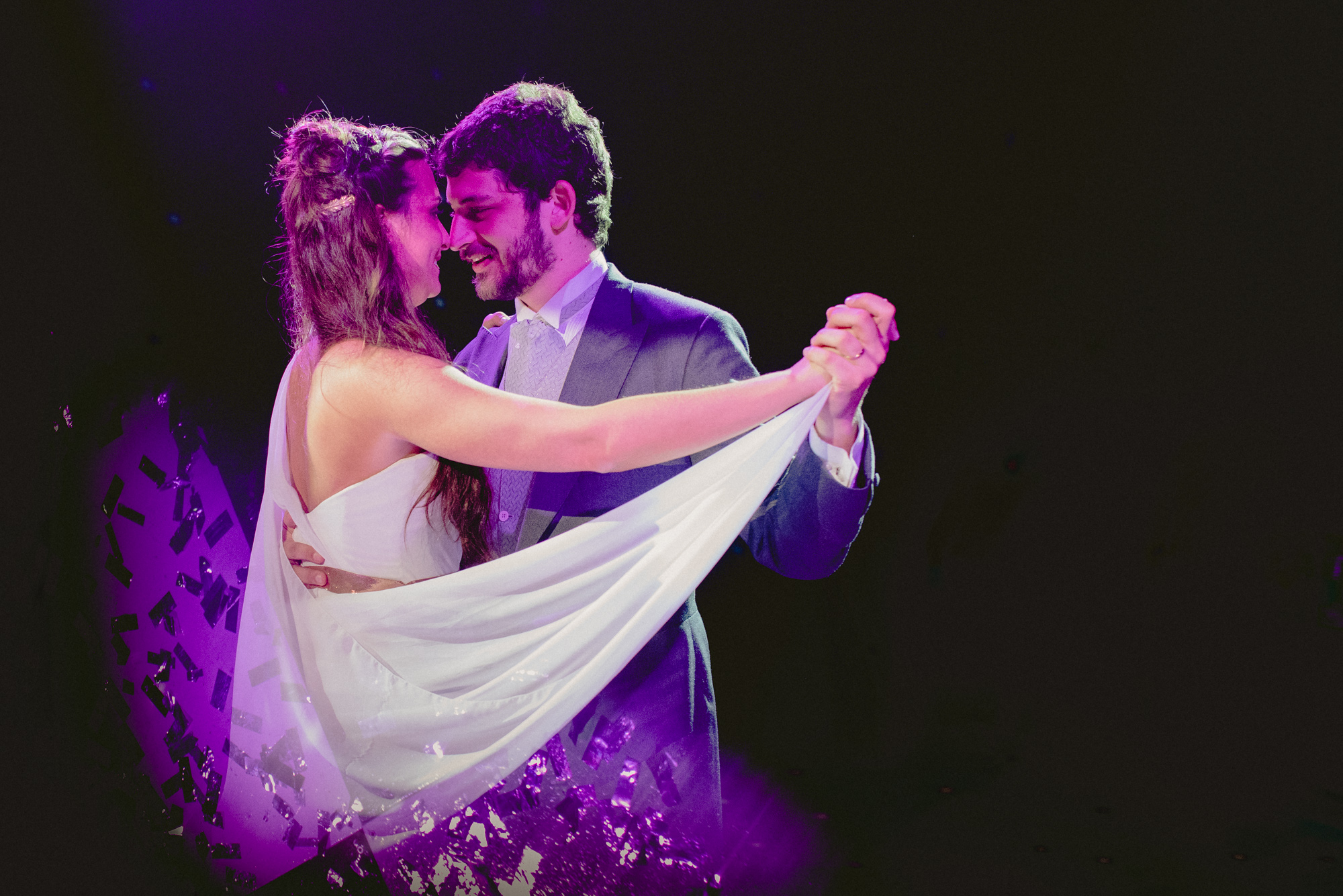 Gustavo Campos, argentine wedding photographer, La Boca, Caminito, destination wedding photographer, fotografo casamiento Buenos aires, fotografo boda buenos aires, Fotografo Boda Uruguay, Fotografo Boda Chile, Argentine e session, argentine pre wedding