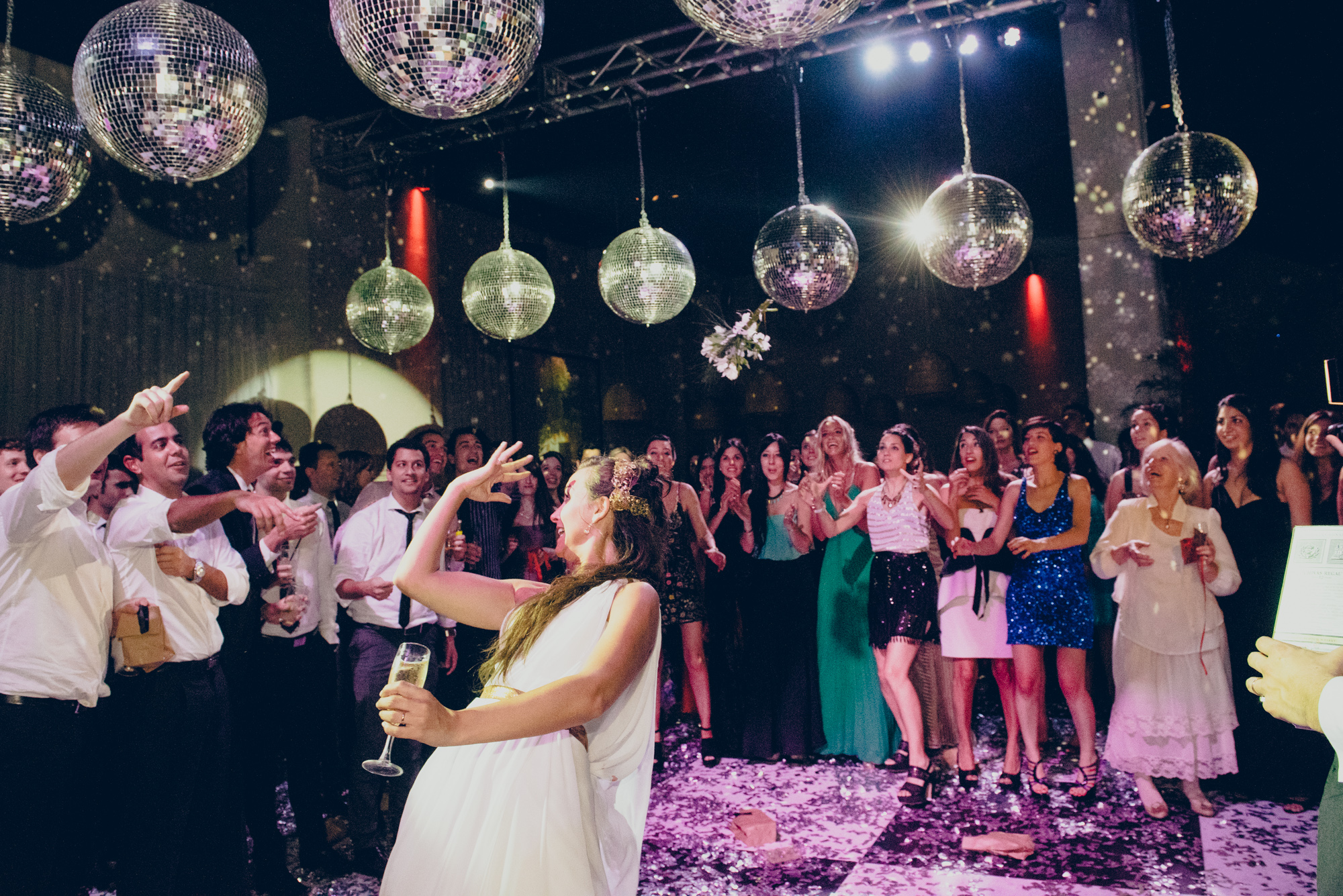 Gustavo Campos, argentine wedding photographer, La Boca, Caminito, destination wedding photographer, fotografo casamiento Buenos aires, fotografo boda buenos aires, Fotografo Boda Uruguay, Fotografo Boda Chile, Argentine e session, argentine pre wedding