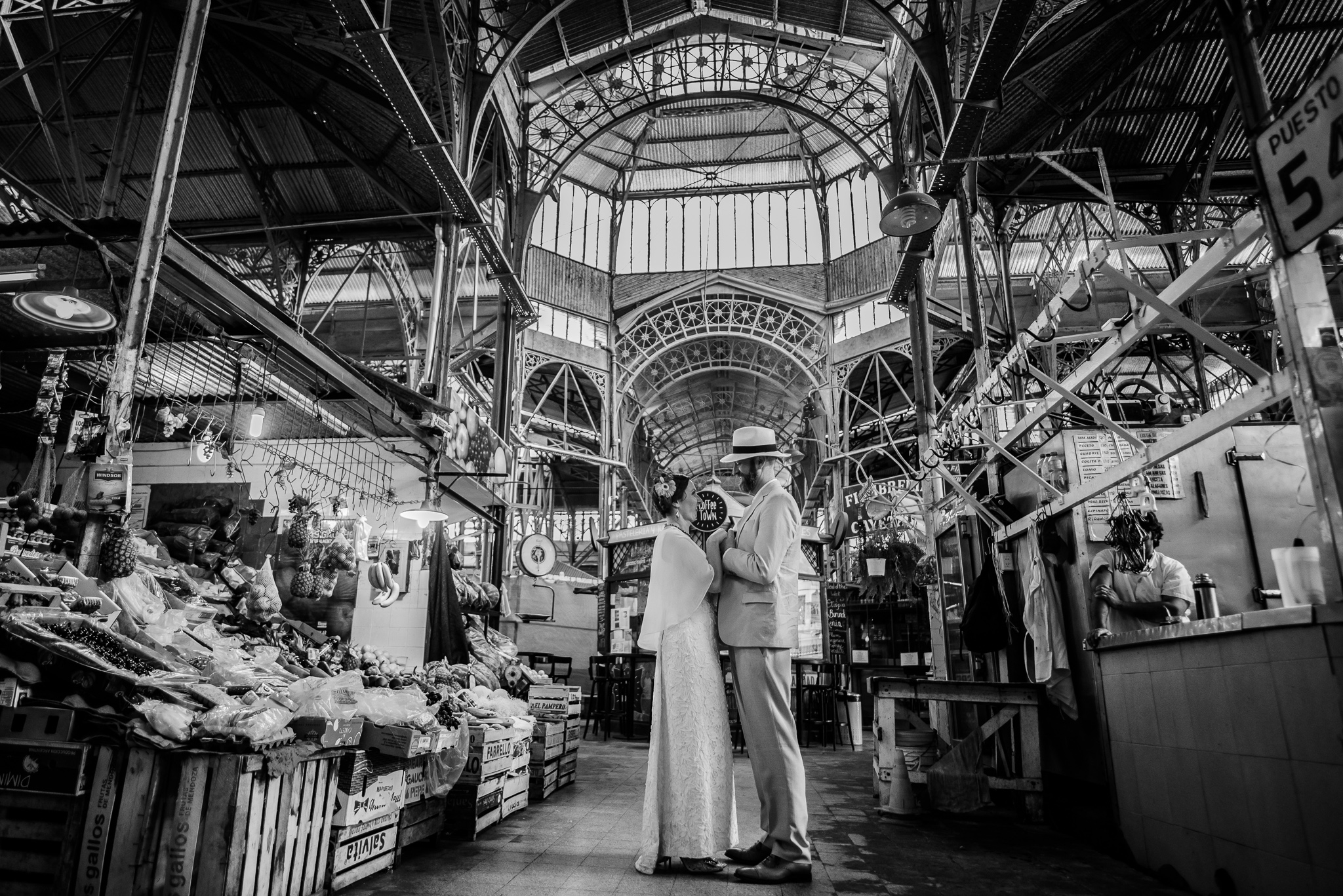 gustavo campos, gus campos wedding, argentine wedding photographer, Irish wedding, fotos diferentes de boda, fotografo casamiento, fotografo boda, fotografo buenos aires, la boca caminito, san telmo, registo calle uruguay