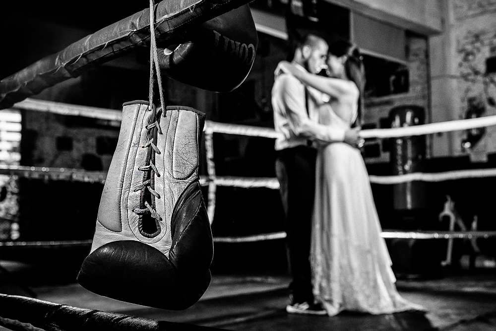 Gustavo Campos, fotografo de bodas, trash the dress, sesion de novios, sesión post boda, Gus Campos, boxing session, boxing bride, fotografo de casamiento en capital, fotografo buenos aires, alvarez boxing club, fotos de bodas diferentes