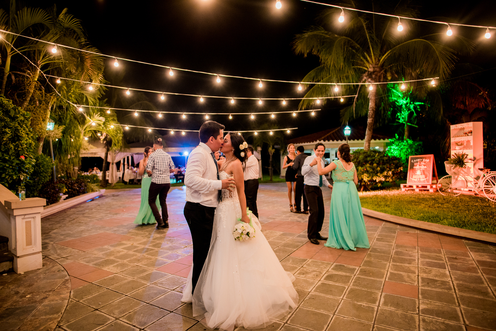 Gustavo Campos fotografo, Gus Campos, fotografo de bodas Bolivia, Quinta la Floresta, Destination wedding photographer, Santa Cruz de la Sierra, daylight wedding, bodas de día, fotografía artística de bodas, fotgrafo casamiento capital federal, fotografo casamiento buenos aires, Bolivia wedding photography